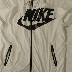Men's Nike windbreaker size medium